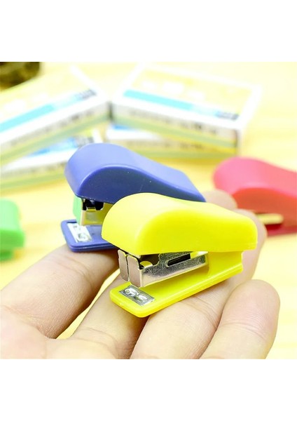 1 Kutu Stili Mini Taşınabilir Renkli Zımba Seti Sevimli Ofis Okul Malzemeleri Kırtasiye Ataş Binder Kitap (Yurt Dışından) fırsatları