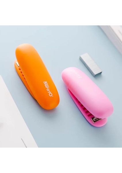 Turuncu Tarzı Mini Taşınabilir Katlanır Zımba Renkli Kabuk Bağlayıcı Kullanım Zımba Ofis Ciltleme Araçları Okul Malzemeleri F7019 (Yurt Dışından) fırsatları