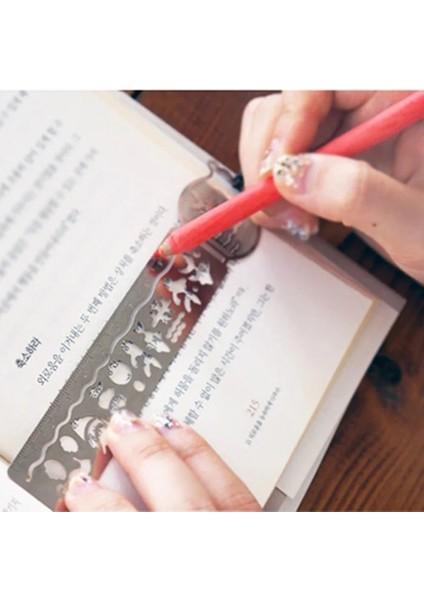 Balık Tankı Tarzı Yeni Retro Hollow Zarif Metal Imi Ölçekli Cetvel Yaratıcı Çok Fonksiyonlu Boyama Simgesi Modeli Cetvel Okul Malzemeleri (Yurt Dışından) fırsatları