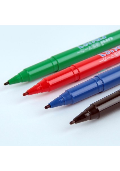 Kırmızı Stil 4 Adet Japan Unı Işaretleme Kalemi PA-121T Çift Başlı Yağ ve Solmayan Işaretleme Kalemi Kırmızı, Mavi ve Siyah (Yurt Dışından) fırsatları