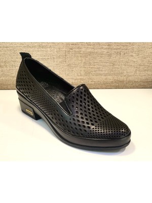 Castle Black 24554 Kadın  Deri Comfort Ayakkabı Siyah