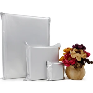 Repro Design 30X45 Lüks Gümüş 10 Adet Yapışkanlı Metalize Hediye Poşeti Metalik Hediye Ambalaj Paketi