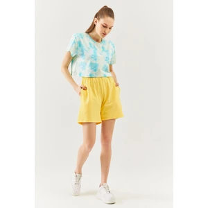Sarı Rahat %100 Pamuklu Penye Beli  Lastikli Bel Cepli Kısa Trendy  Kadın Şort