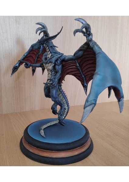 Bahamut Ejder Boyalı Figür 26 cm (Dev Boy)