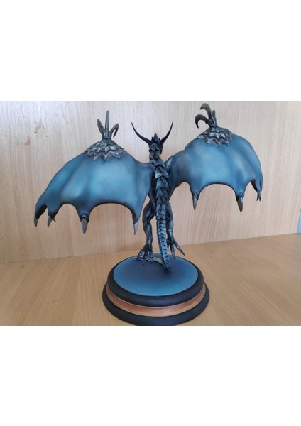 Bahamut Ejder Boyalı Figür 26 cm (Dev Boy)