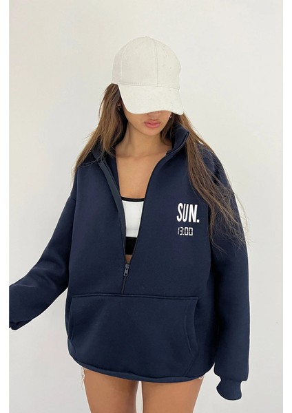 Sun Victoria Dik Yaka Fermualı Oversize 3 Iplik Içi Şardonlu Baskılı Sweatshirt