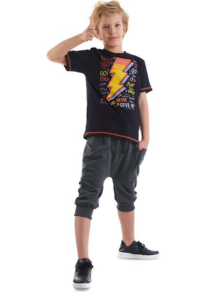 Loading Erkek Çocuk T-Shirt Kapri Takım