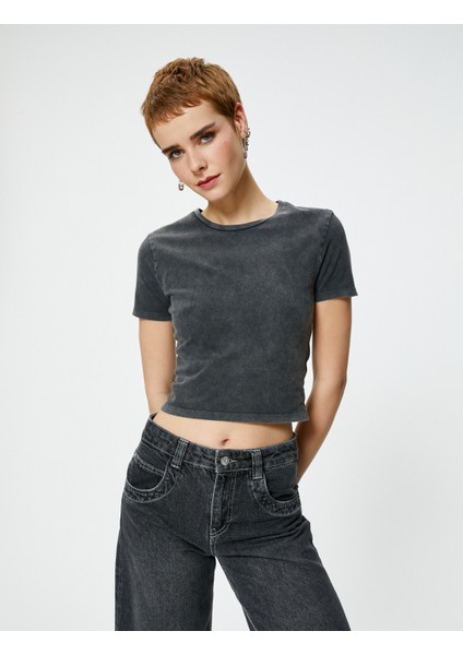 Crop Tişört Soluk Efektli Kısa Kollu Bisiklet Yaka Slim Fit Pamuklu