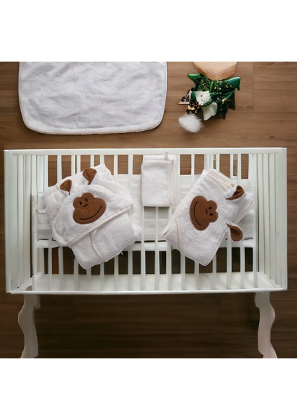 Premium Seri 3 Parça %100 Pamuk Organik Bebek Bornoz Seti Unisex( 0-3 Yaş ) Kutulu