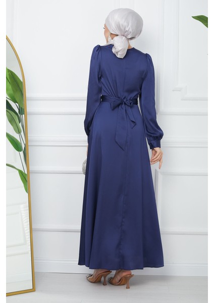 Lacivert Bağlama Detaylı Saten Abiye fırsatları