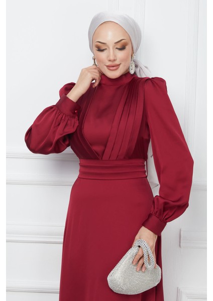 Bordo Omuz Piliseli Saten Abiye modelleri