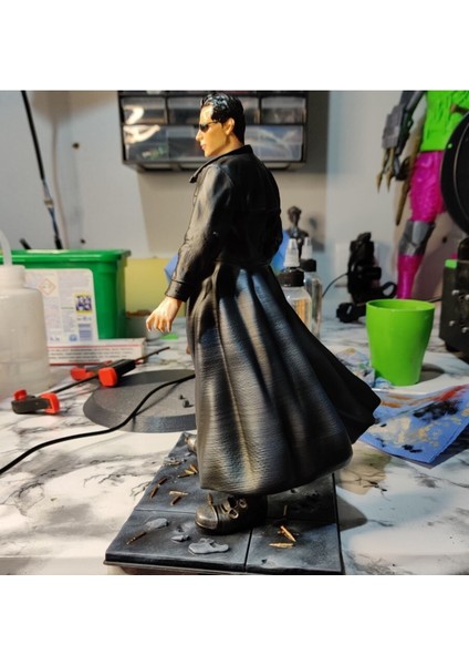 The Matrix Neo Boyalı Figür 25 cm Dev Boy modelleri
