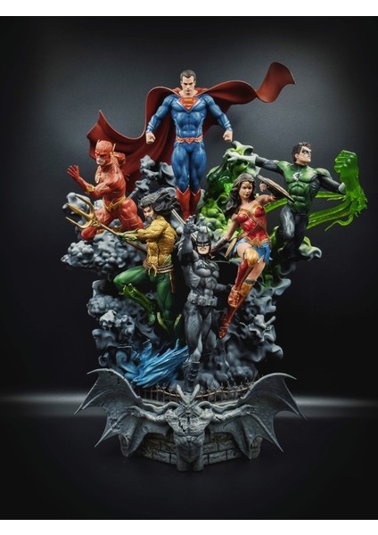 Dc Comics Justice League Stargate Boyalı Figür 40 cm (Mega Boy)