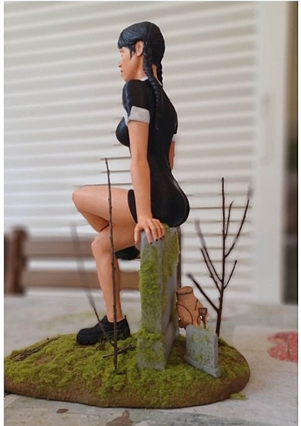 Wednesday Addams Sweet Girl Boyalı Figür 25 cm (Büyük Boy)