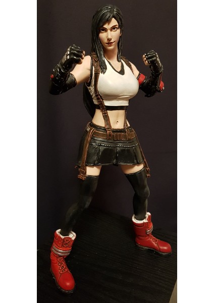 Final Fantasy 7 Tifa Lockhart Figür Final Fantasy 7 Prenses Rosa Obje Büyük Boy 25CM