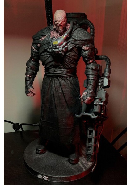 Resident Evil 3 Nemesis Figür Büyük Boy 25CM