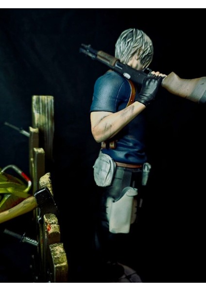 Resident Evil 4 Leon Kennedy Figürü Resident Evil 4 Leon Obje 25CM Büyük Boy fiyatları