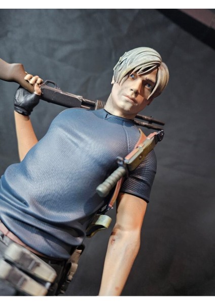 Resident Evil 4 Leon Kennedy Figürü Resident Evil 4 Leon Obje 25CM Büyük Boy fırsatları