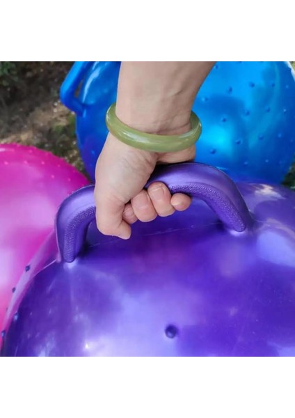 Mavi Stil Saplı Noel Temalı Noel Baba Desen Saplı Spor Için Kabarık Top (Yurt Dışından) fırsatları