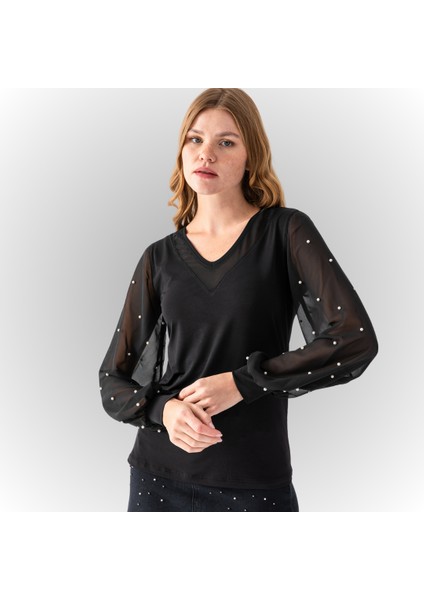 Kadın Siyah V Yaka Kolları Inci Detaylı Transparan Kollu Jarse Bluz