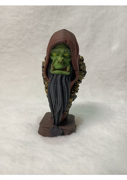 Efsanevi Karanlık Gul'dan Figür/bust - 13CM