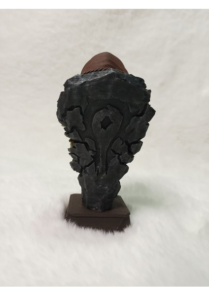 Efsanevi Karanlık Gul'dan Figür/bust - 13CM fırsatları
