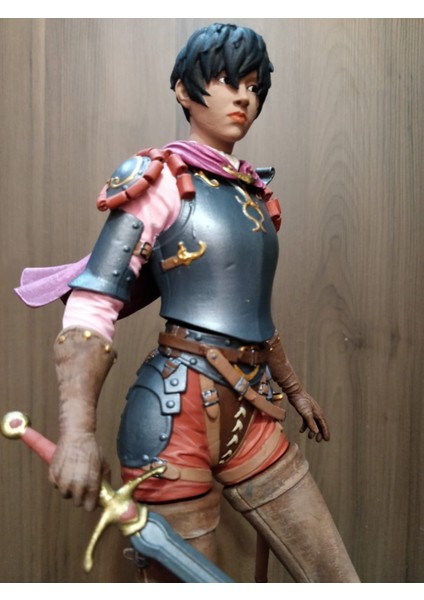 The Berserk Casca Boyalı Figür Büyük Boy 25CM