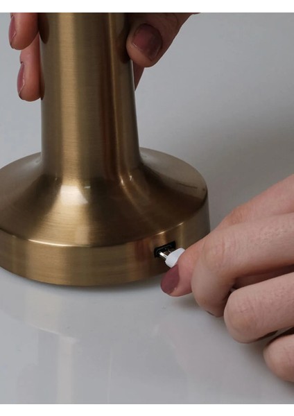 USB Şarjlı Dokunmatik Eskitme Gold Renk Masa Lambası FL-8055 (3 Renk)