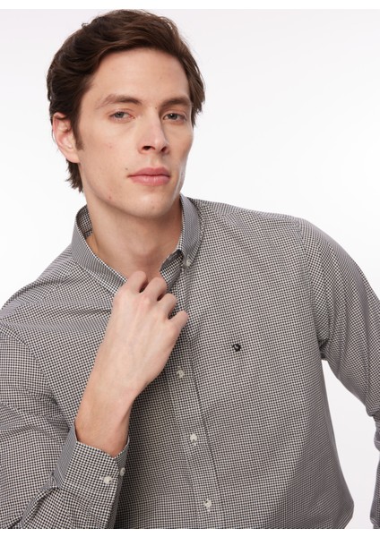 Regular Fit Düğmeli Yaka Siyah Erkek Gömlek DU1234013010 modelleri