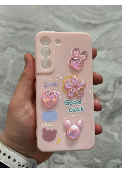 Samsung Galaxy S22 Kılıf 3D Kabartma Emoji Ayıcık Çiçek Kurdele Happy Good Luck Funny Heart Toys