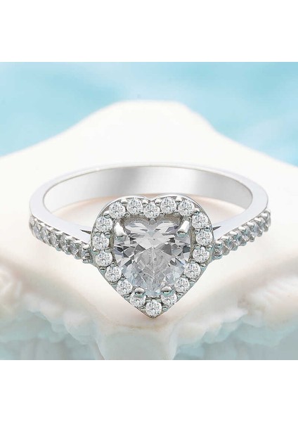 Gümüş Beyaz Taşlı Kalpli Kadın Yüzük SL6871