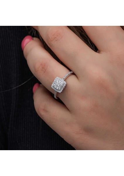 Gümüş Kare Zirkon Taşlı Kadın Yüzük SL6877 fırsatları