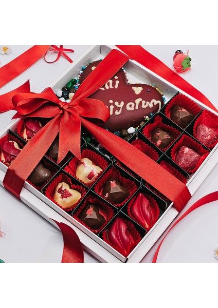 Sevgililer Günü Kalp Figür Çikolatalı Delux Spesiyal fiyatları