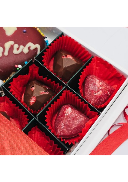 Sevgililer Günü Kalp Figür Çikolatalı Delux Spesiyal indirimleri