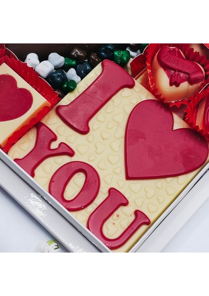 I Love You Kalp ve Figür Spesiyal Çikolata modelleri