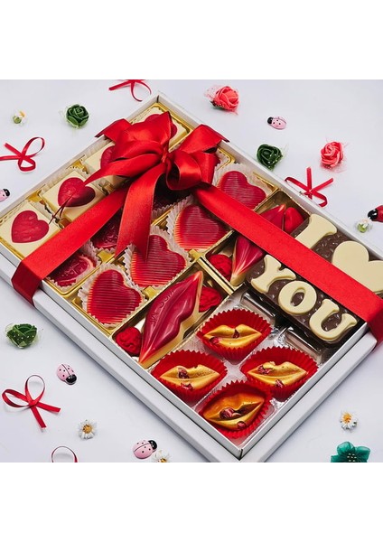 Sevgililer Günü Temalı Dudak ve Figür Çikolata Kutusu