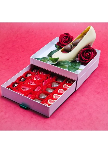 Sevgiliye Topuklu Ayakkabı Figürlü Büyük Spesiyal Çikolata Kutu fiyatları