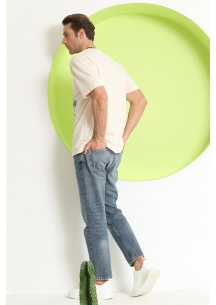 Erkek Baskılı Oversize T-Shirt Ekru fırsatları