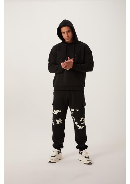 Erkek Kamuflaj Baskılı Kapüşonlu Sweatshirt Siyah