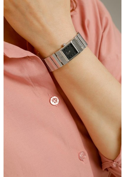 Noi Siyah Kadran Gümüş Kordon Kadın Kol Saat modelleri