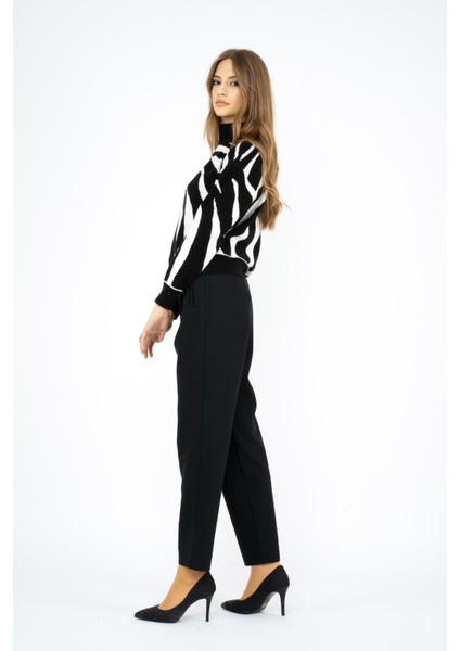 On Fashion 23374-23K Dik Yaka Omuzu Açık Zebra Kazak