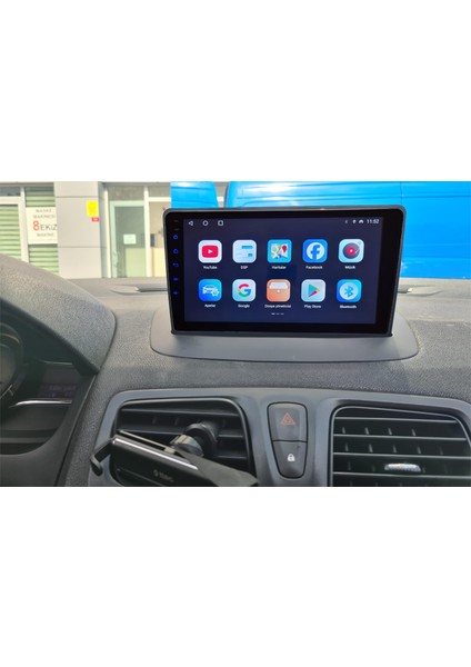 Renault Fluence/megane 3 / 2gb Ram 32GB Rom Hafıza Multimedya Android Sürüm 13 Kablosuz Carplay Navigasyon 9 Inç Ekran
