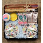 Fiorella Gift El Yapımı Çini Fincan Seti & Mum & Kahve & Tütsülük ve 1 Paket Tütsü & Mendil & Hediye Seti &  Hediye Kutusu & Doğum Günü & Sevgili & Yeni Iş Terfi