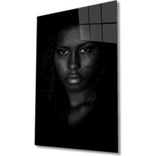 Miraax Siyahi Kadın Keskin Bakış Cam Tablo