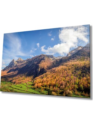 Miraax Yeşil Ağaçlı Dağ Manzarası ve Gökyüzü Cam Tablo