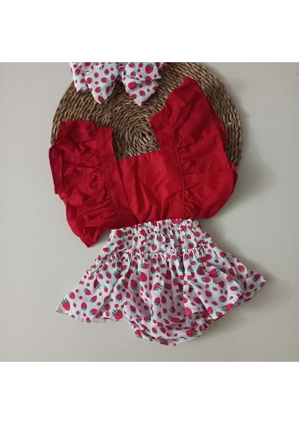 Kız Bebek Kırmızı Çilek Desenli Fırfırlı Salopet Bandana Takım
