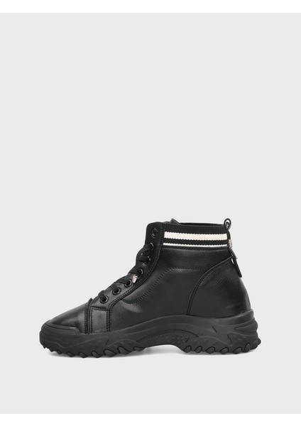 23K310-20 Lastikli Deri Kadın Spor Bot modelleri