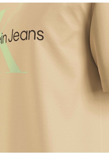 Baskılı Bej Erkek T-Shirt J30J320806AAT modelleri