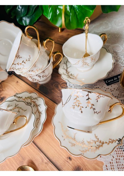 Çiçek Desenli 6 Kişilik Bone China Çay Fincanı