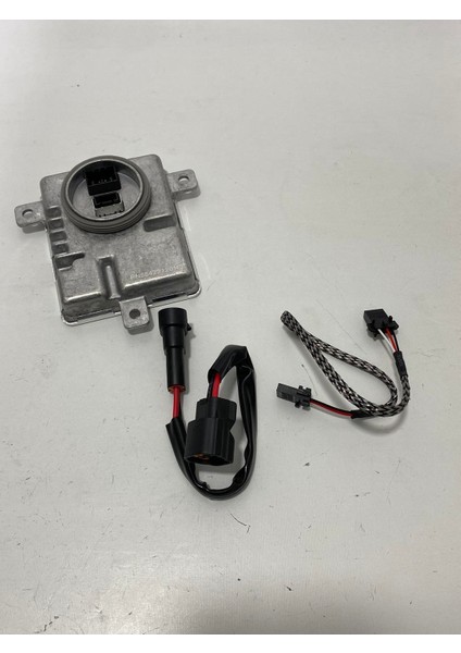 Audi A3 A4 A5 A6 Xenon Far Beyni 8K0941597C
